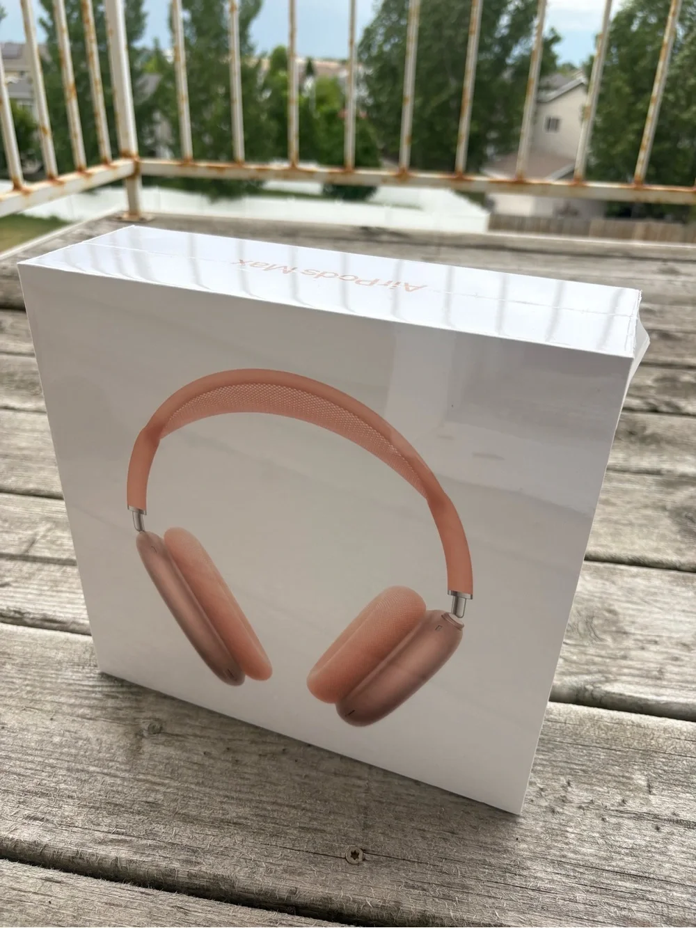Apple Over‑Ear Headphones - Pink/Gold